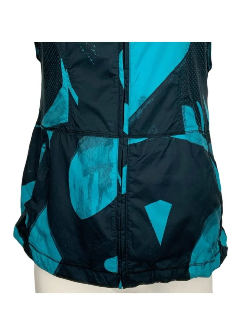Lululemon Pack It Vest 4 Back Spin Stroke Peacock Blue Black